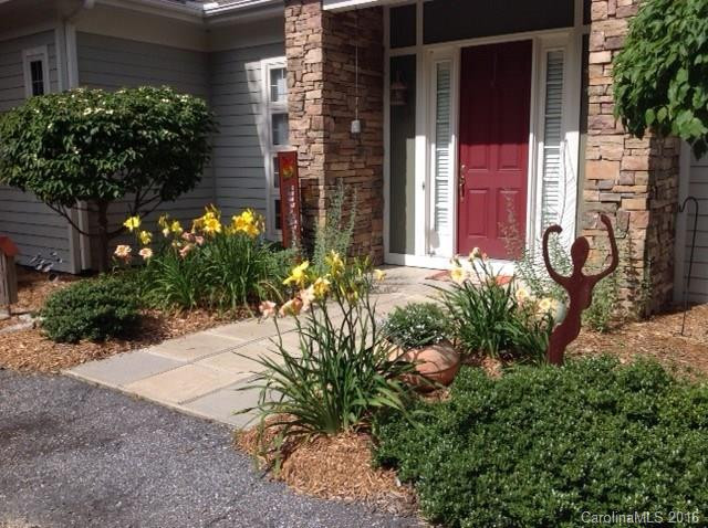 169 Gateway Drive - Photo 2