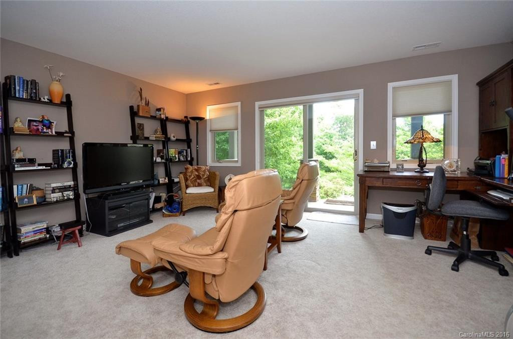 169 Gateway Drive - Photo 13