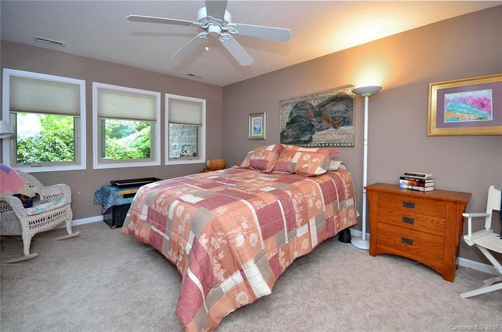 169 Gateway Drive - Photo 14