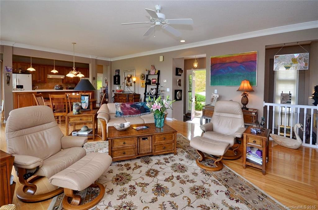 169 Gateway Drive - Photo 6