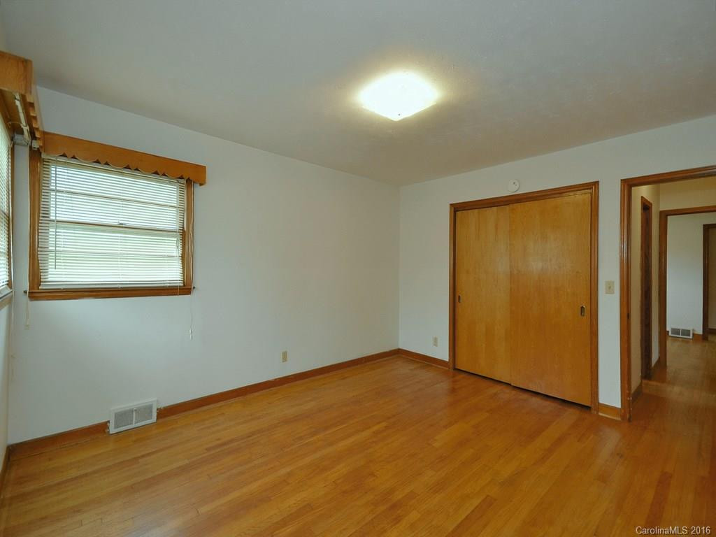 279 Curtis Creek Road - Photo 8