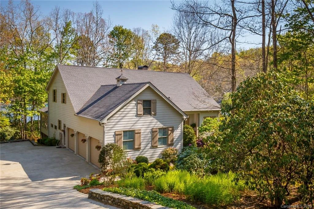 856 Soquili Drive