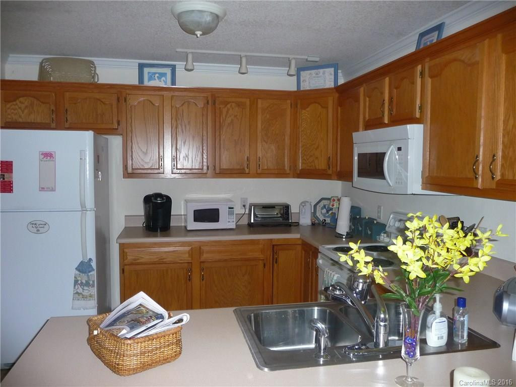 203 Waters Edge Drive #203 - Photo 8