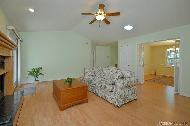 36 Timbertop Lane - Photo 3