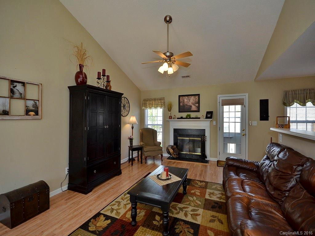 125 Sunberry Trail - Photo 4