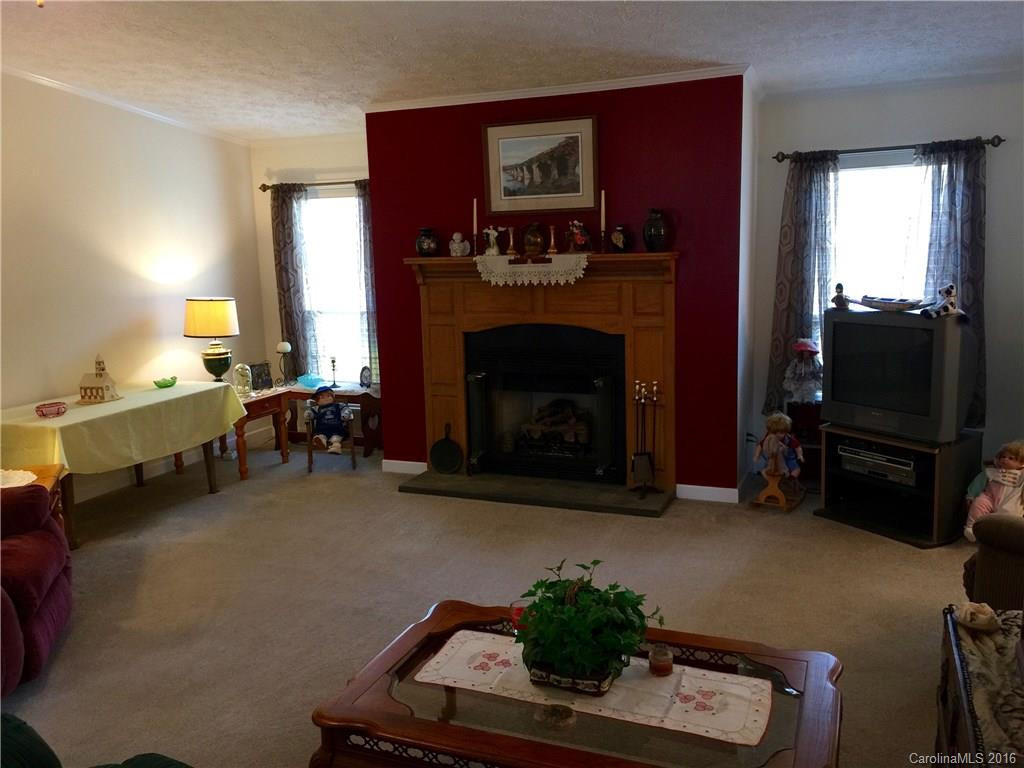 98 Liberty Drive - Photo 3