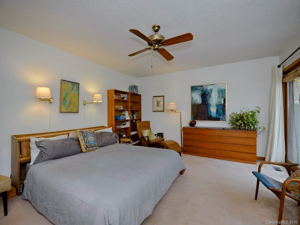 215 Sondley Drive - Photo 11