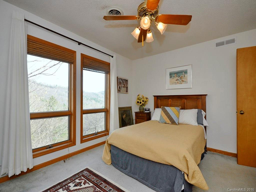 215 Sondley Drive - Photo 18