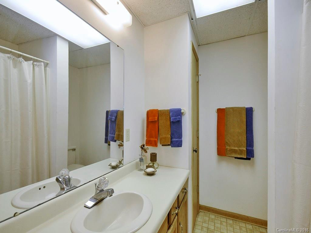 215 Sondley Drive - Photo 21