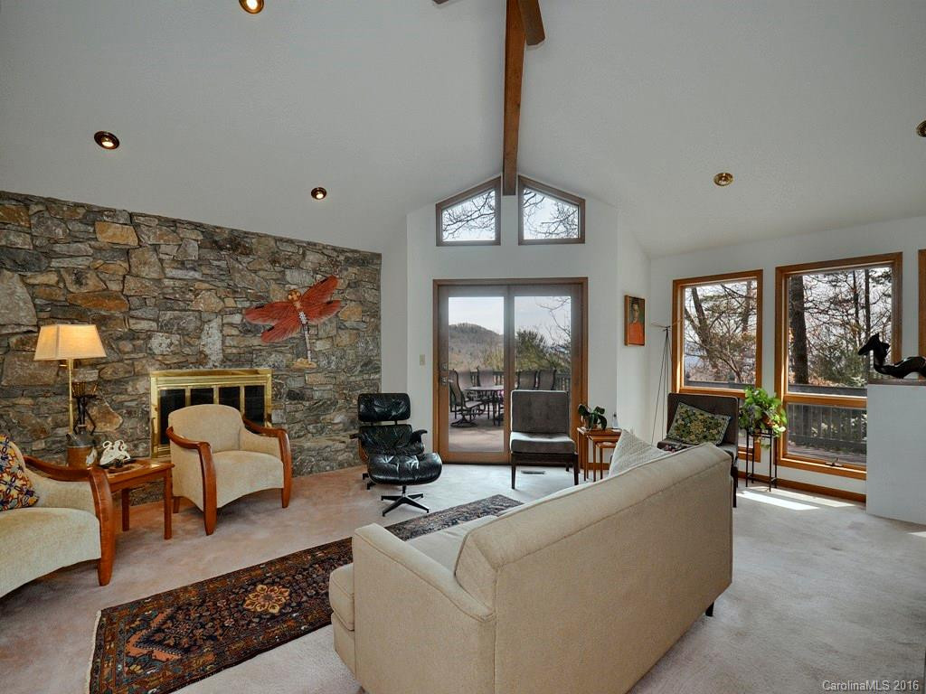 215 Sondley Drive - Photo 4