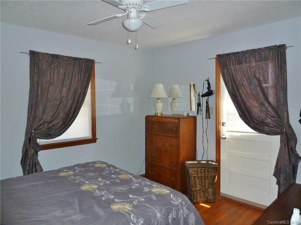 50 Vine Street - Photo 11