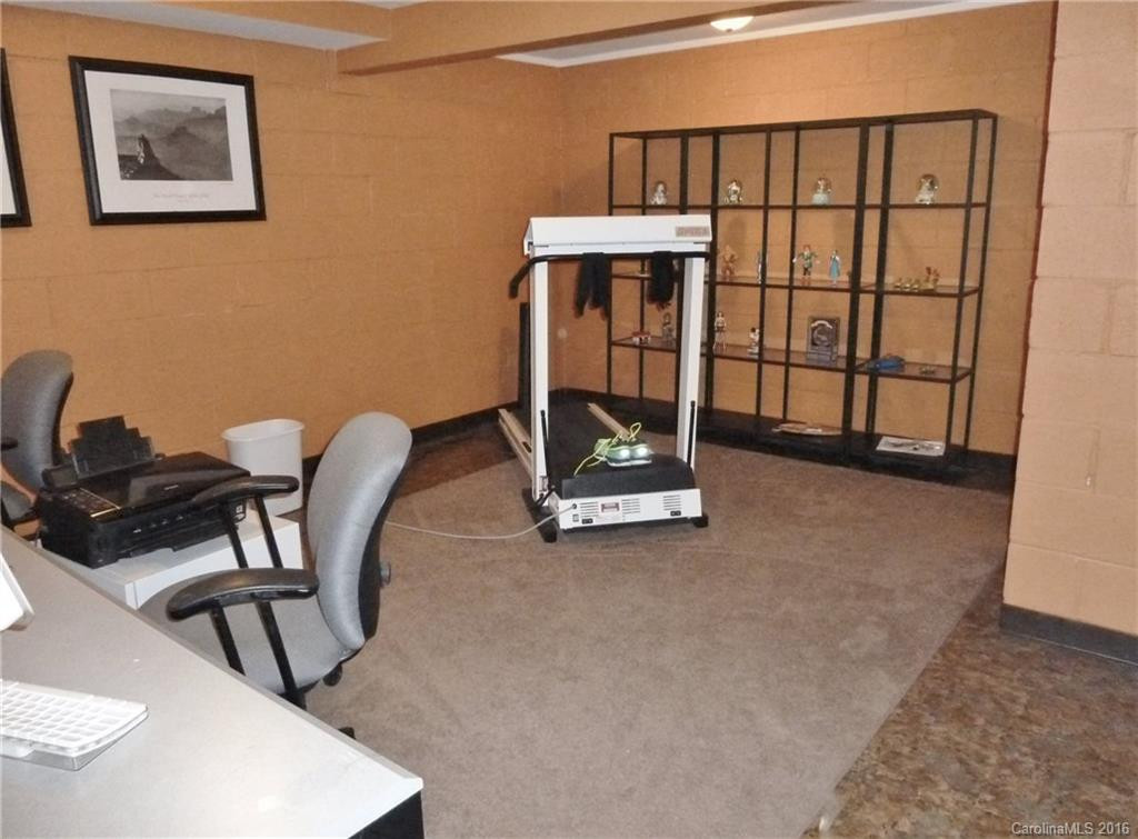 50 Vine Street - Photo 17