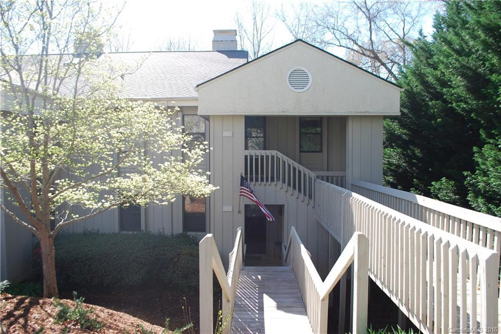 905 Abbey Circle #905
