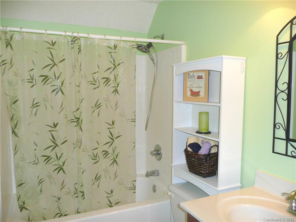 68 Locust Meadow Lane - Photo 15