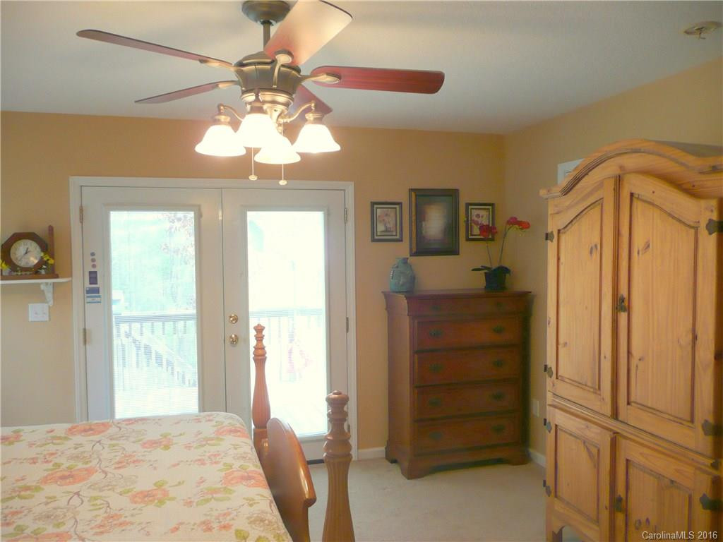 68 Locust Meadow Lane - Photo 10