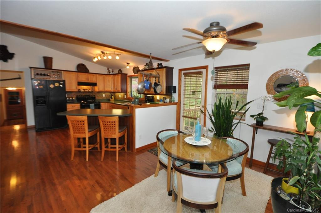 460 Ken Cove Road - Photo 3