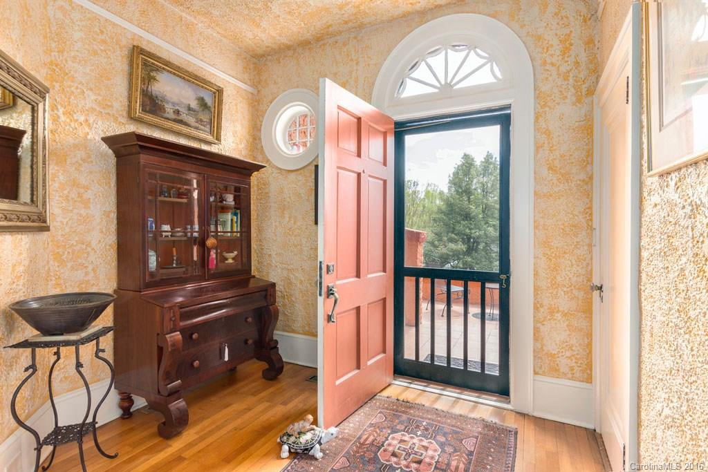 26 Sheridan Road - Photo 3