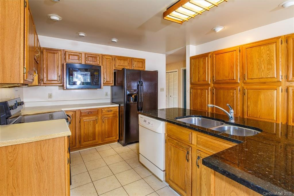 2032 Campbell Drive #377 - Photo 11