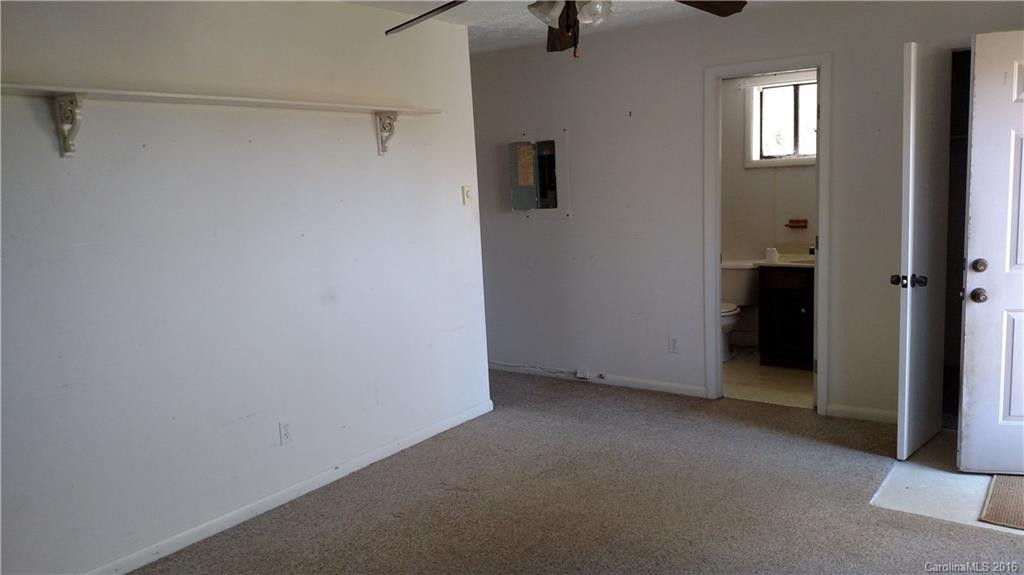 24 Winding Road - Photo 16