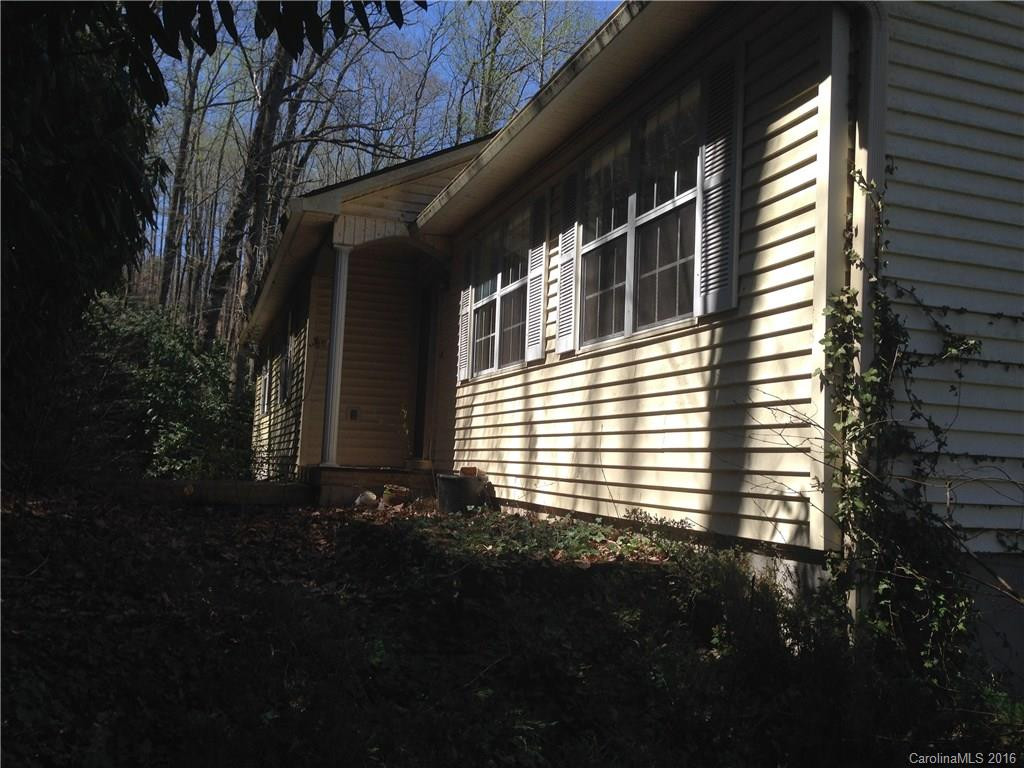 608 Surrey Glen Circle