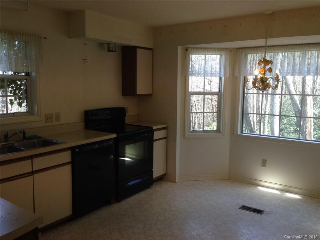 608 Surrey Glen Circle - Photo 3