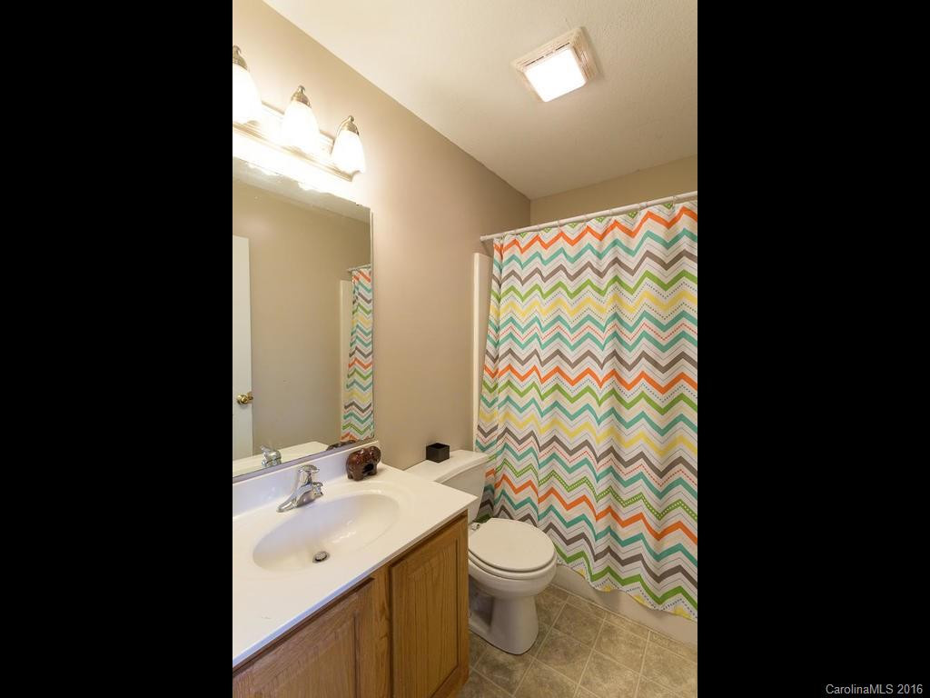 9 Saint Davids Court - Photo 18