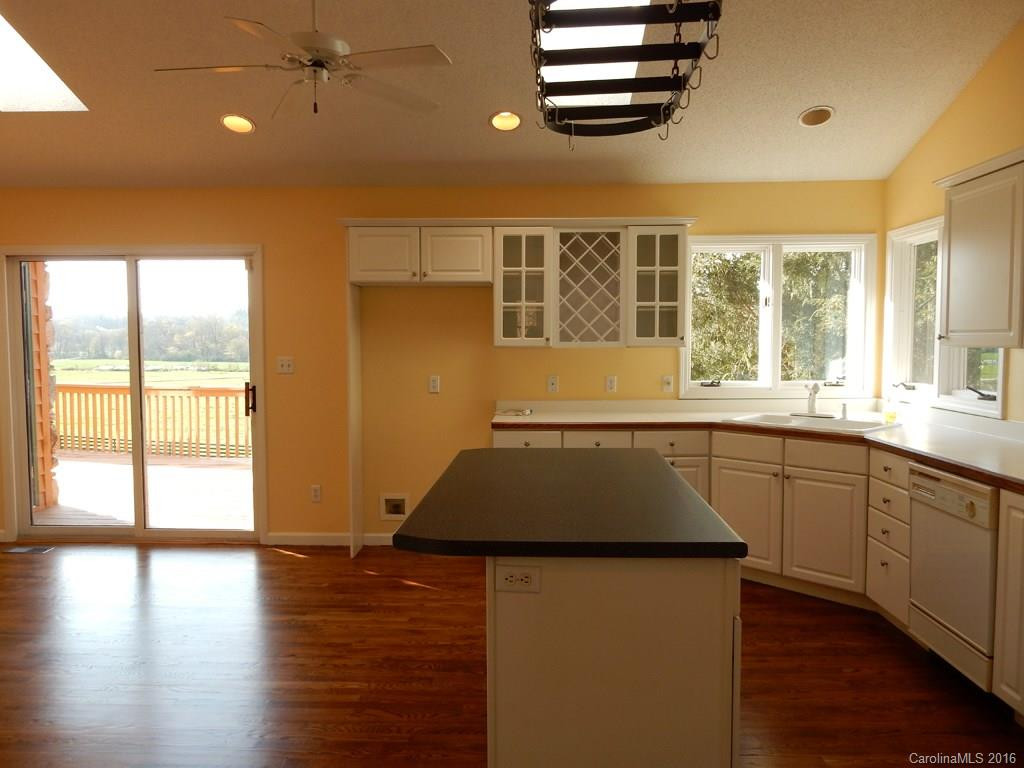 226 Lower Brush Creek Road - Photo 4