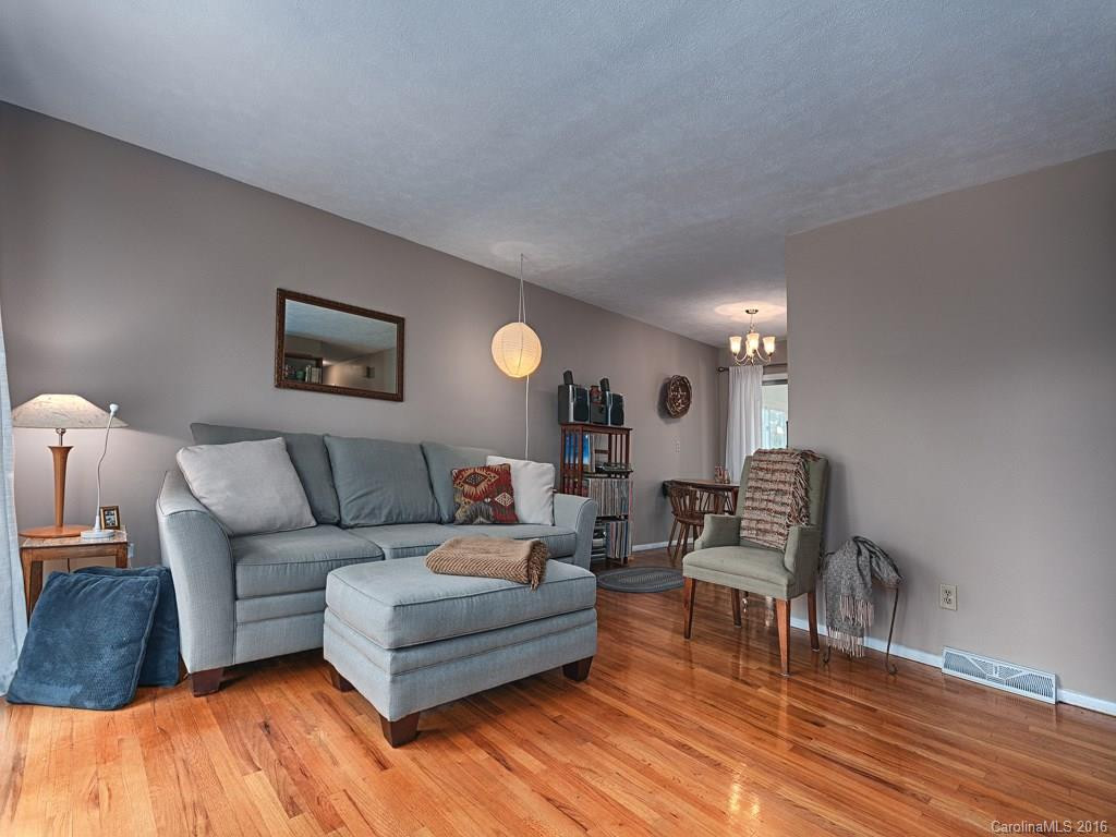 98 Oak Knoll Road - Photo 2