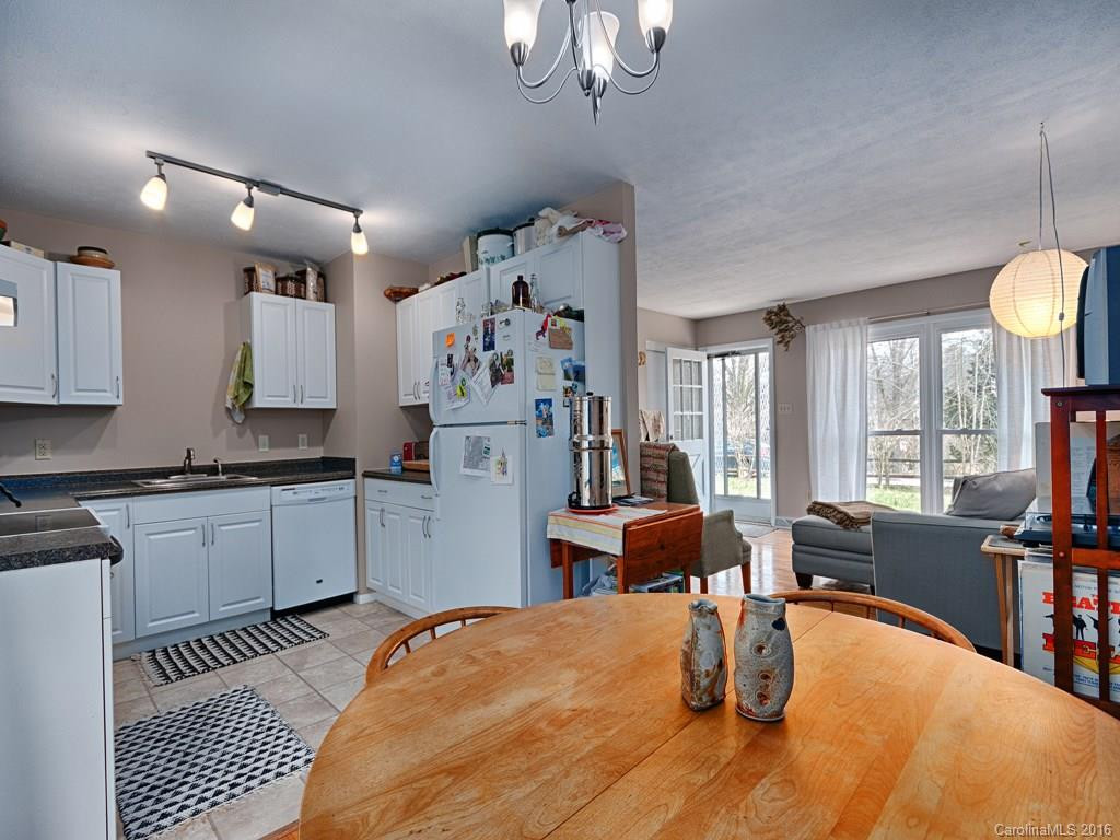 98 Oak Knoll Road - Photo 4