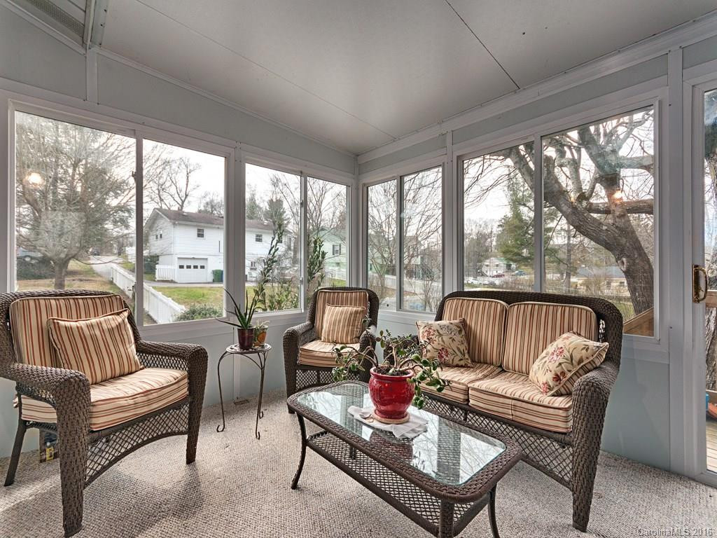98 Oak Knoll Road - Photo 5