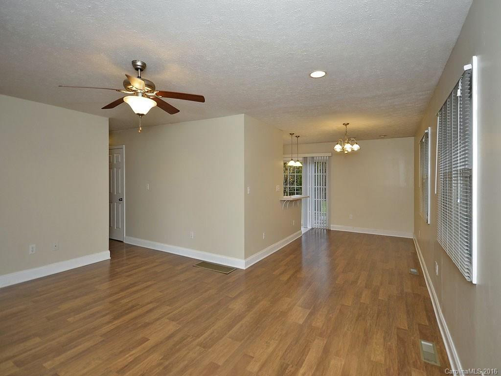 60 Sierra Drive - Photo 3