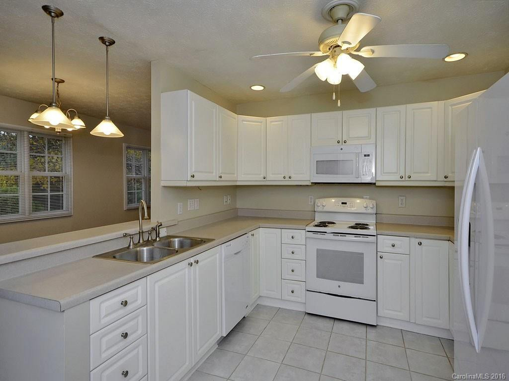 60 Sierra Drive - Photo 5