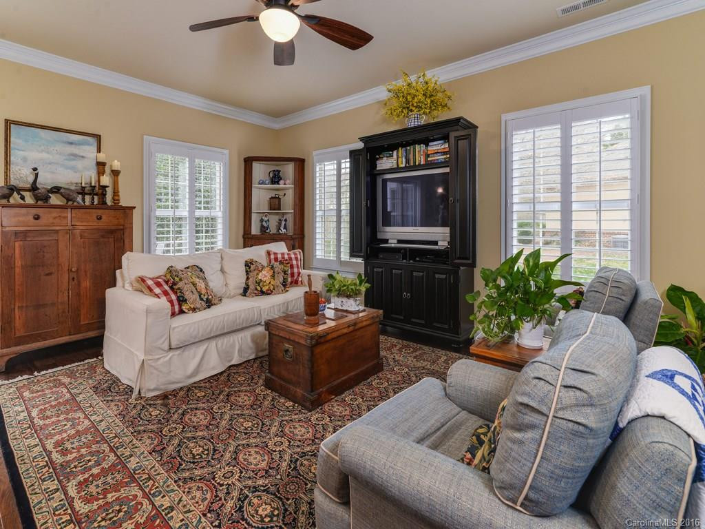 12 Boddington Court #12 - Photo 8