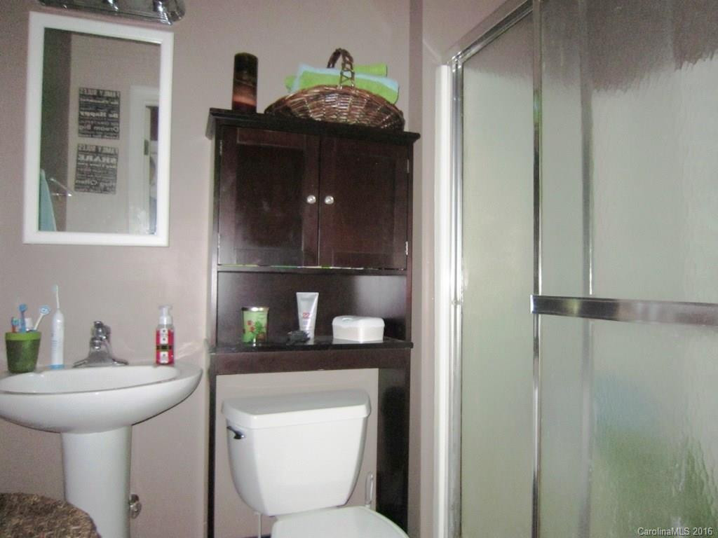 4 Dewey Lane - Photo 13