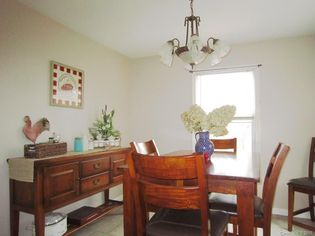 4 Dewey Lane - Photo 4