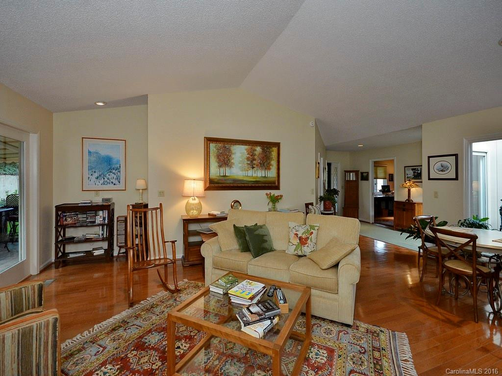 127 Deerlake Drive #127 - Photo 6