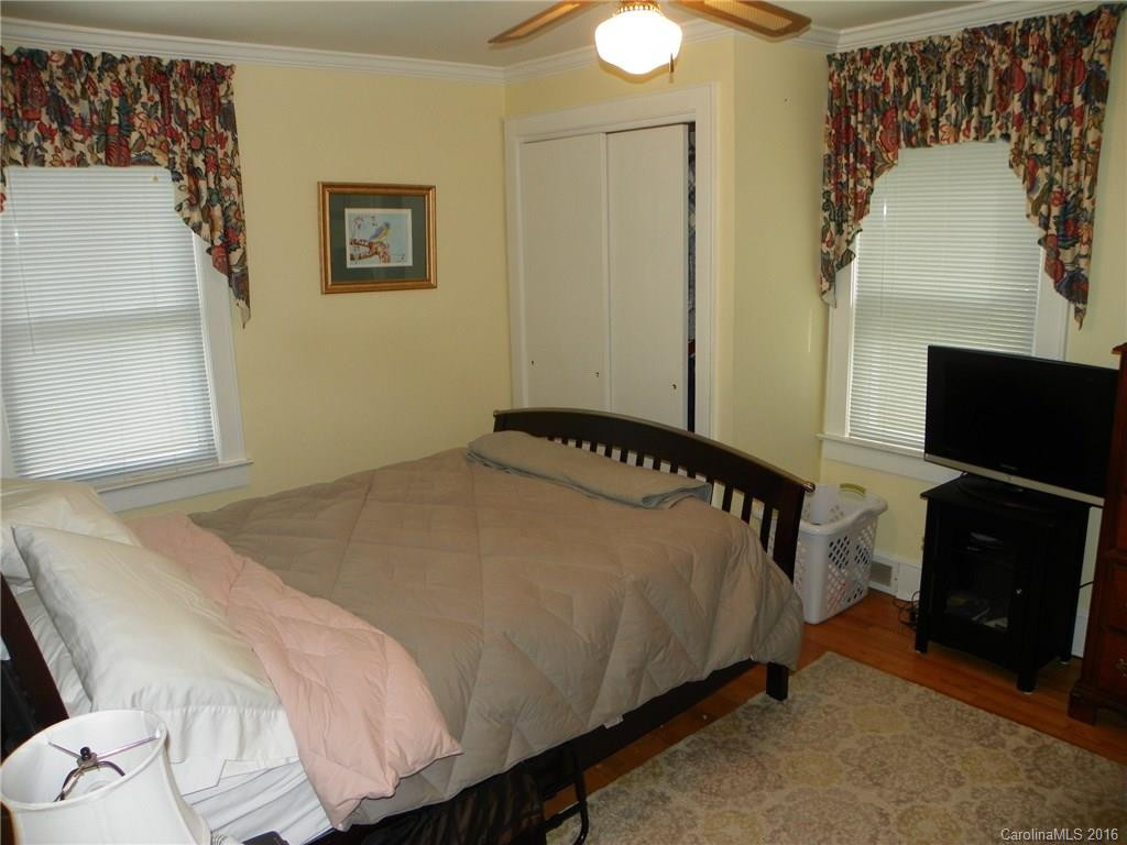 505 9th Avenue - Photo 16