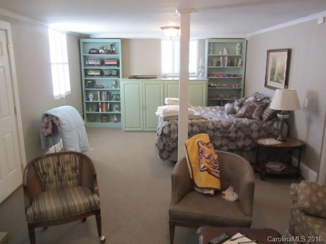 390 Ridgecrest Avenue - Photo 6