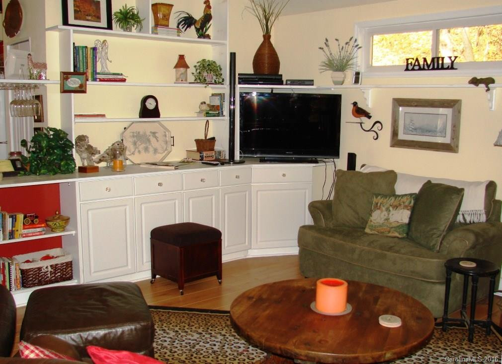 3229 Hamburg Road - Photo 5