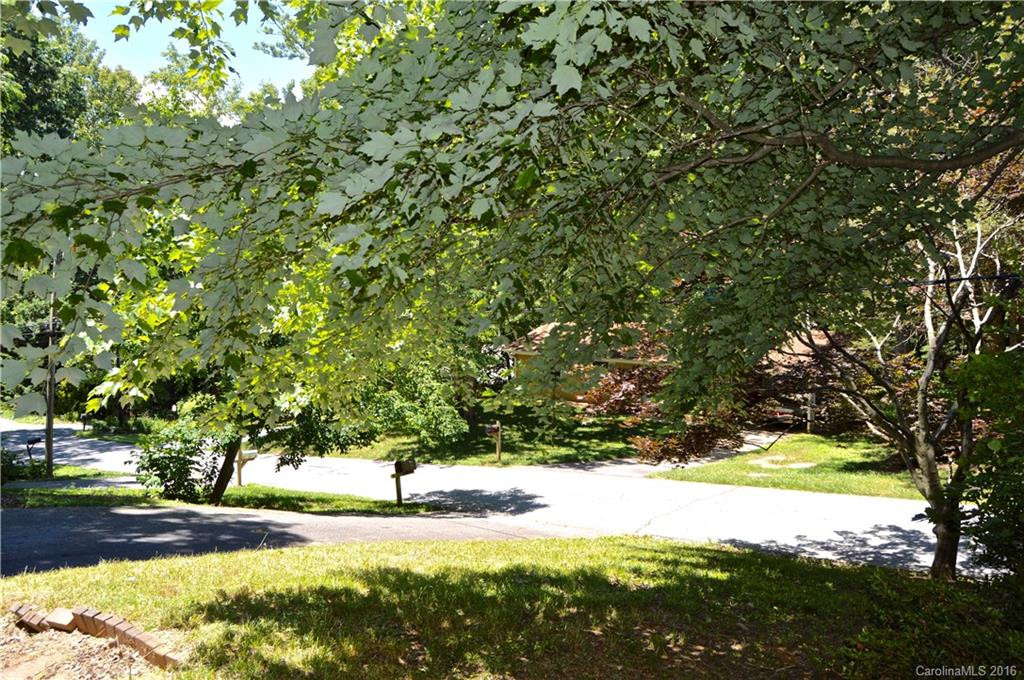 175 Chestnut Place - Photo 2