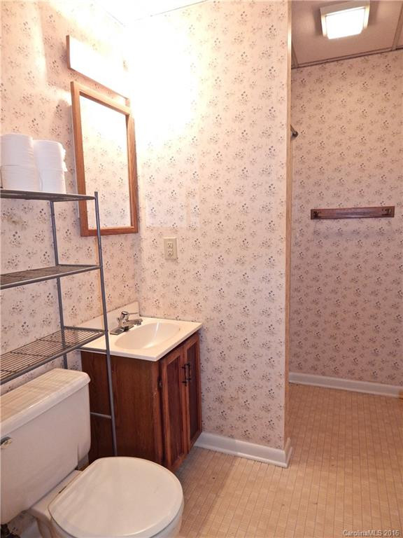175 Chestnut Place - Photo 13