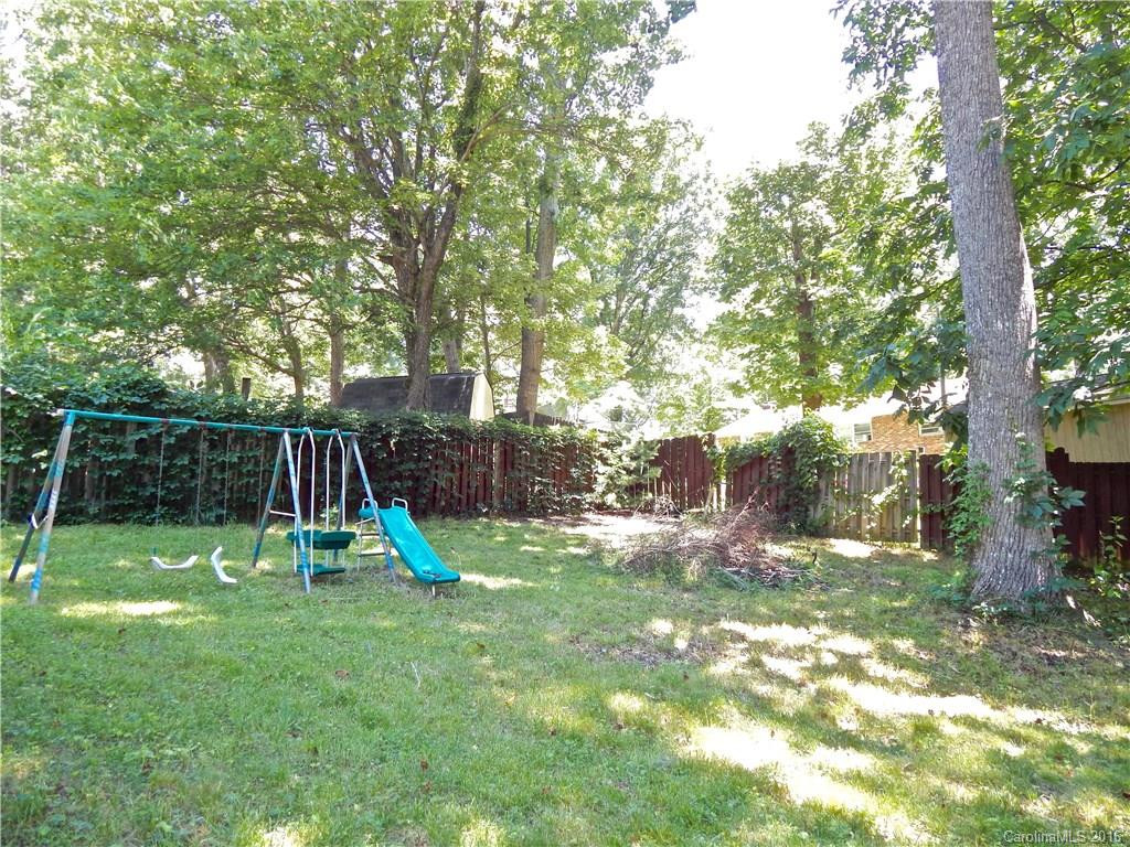 175 Chestnut Place - Photo 18