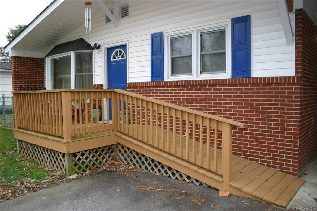 294 Chelsea Road - Photo 2