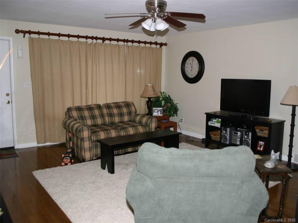 294 Chelsea Road - Photo 4