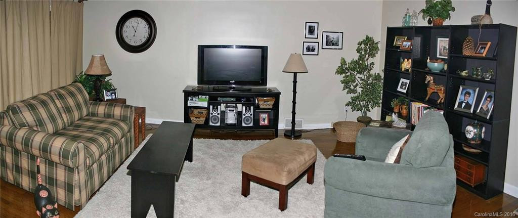 294 Chelsea Road - Photo 5