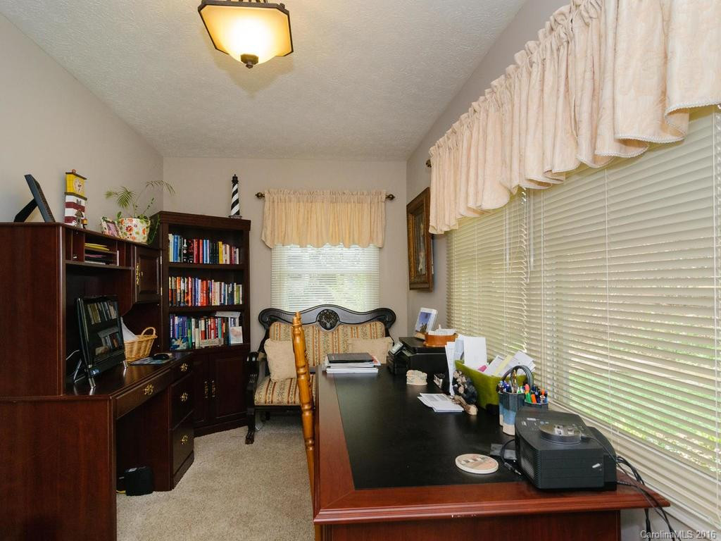14 Four Oaks Drive - Photo 19