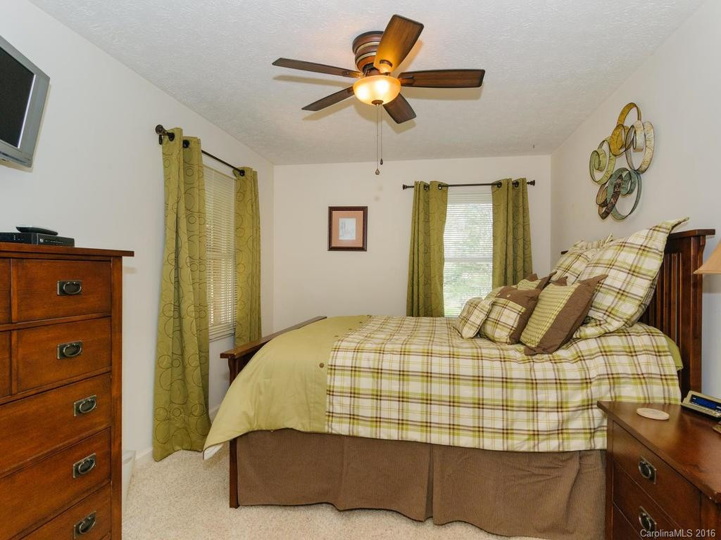 14 Four Oaks Drive - Photo 21