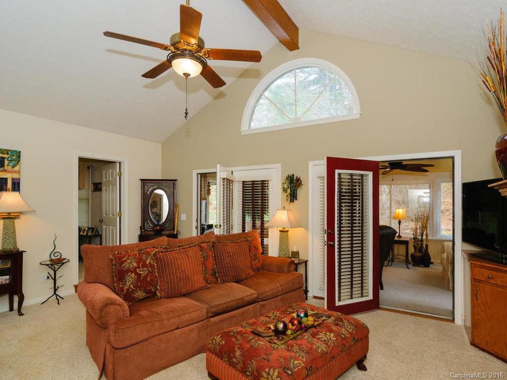 14 Four Oaks Drive - Photo 9