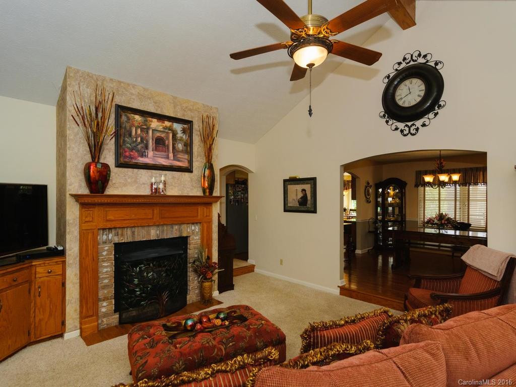 14 Four Oaks Drive - Photo 10