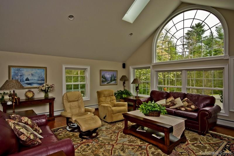 1718 Kanuga Road - Photo 2